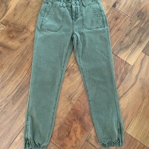 Brand New Paige Mayslie Vintage Pants in Ivy Green Joggers 25